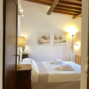 Appartement Dalu Lucilla - Private Car Park 15 Minutes To The Center, Florence